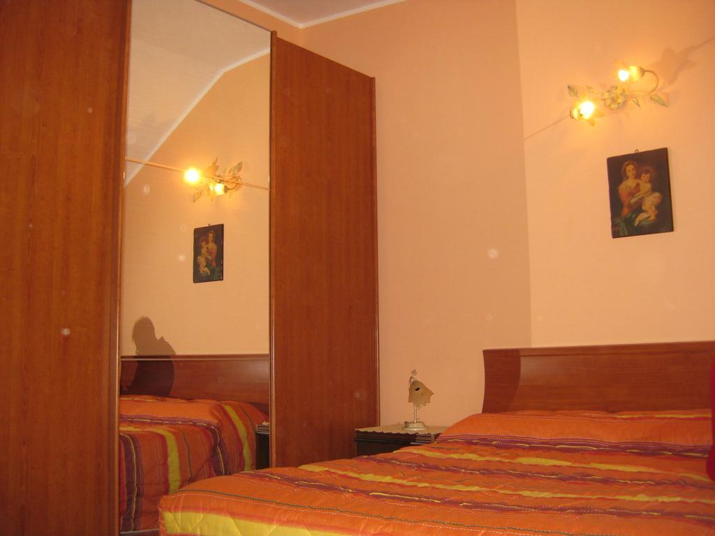 Villa Nina Trecastagni Pokoj fotografie